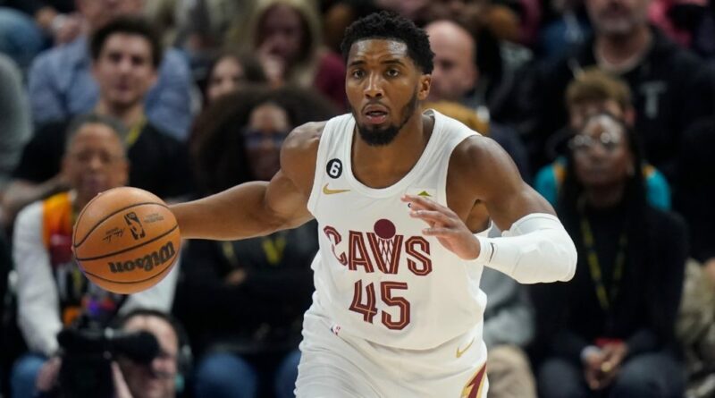 Donovan Mitchell Inks 3-Year Max Extension with Cleveland